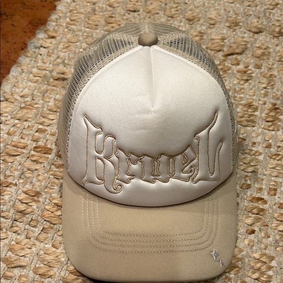 Cream and Tan Trucker Hat - Picture 3 of 6